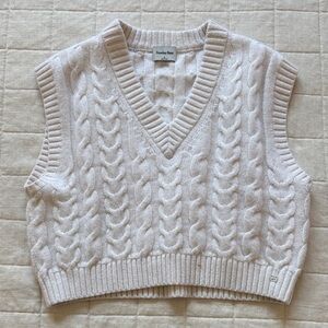 Aritzia Sunday Best Women's Cream Cable Knit V-Neck Sweater Vest